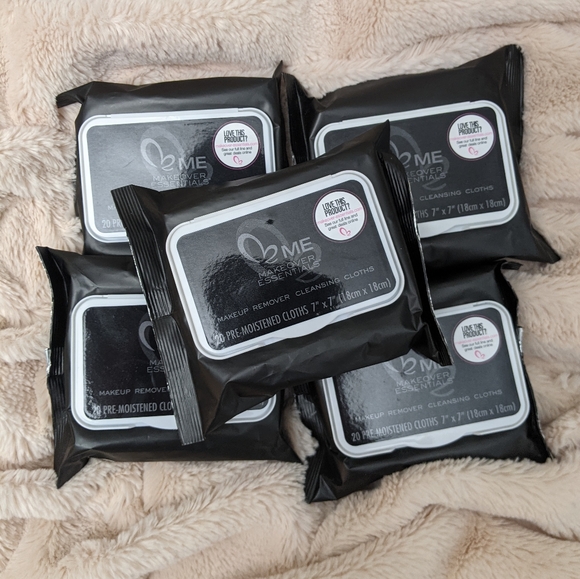 ME Makeover Essentials Other - 5 Packages of Makeup Remover Wipes